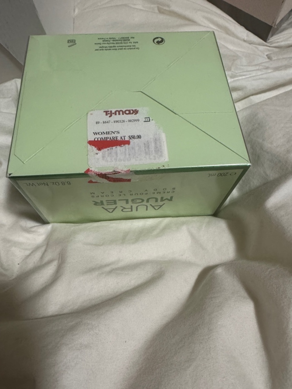 Mugler Aura Body Cream in Pale Mint Green - Picture 3 of 3